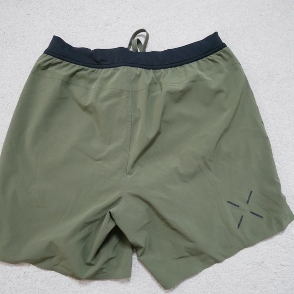 Ten Thousand 7" The Interval Short Large - Picture 6 of 6